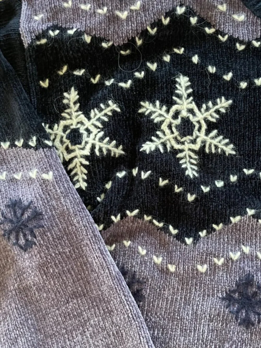 Vintage 90s Sweater Chenille Holiday Snowflake Purple XL Hand Embroidered Soft